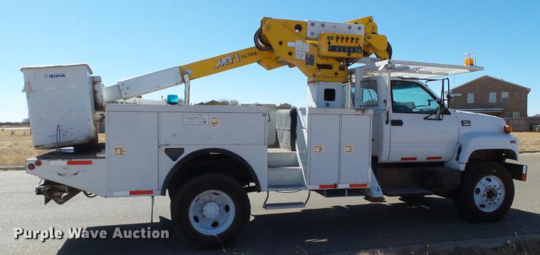 image for item DD1231 2000 GMC C7500 bucket truck