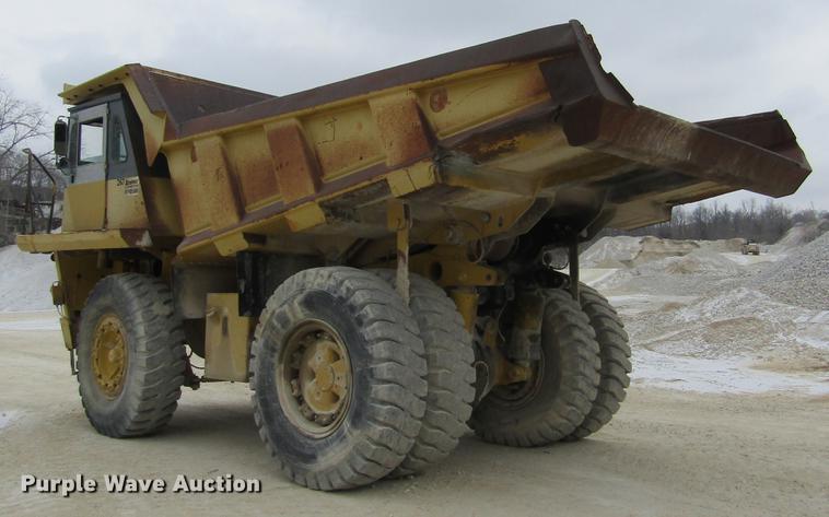 image for item DD2746 Komatsu 140M haul truck