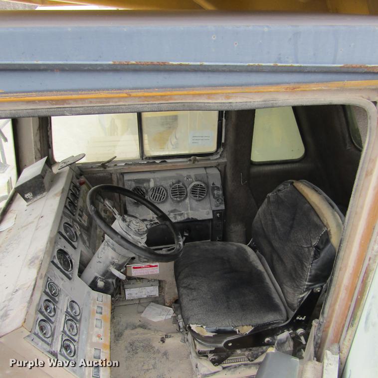 image for item DD2746 Komatsu 140M haul truck