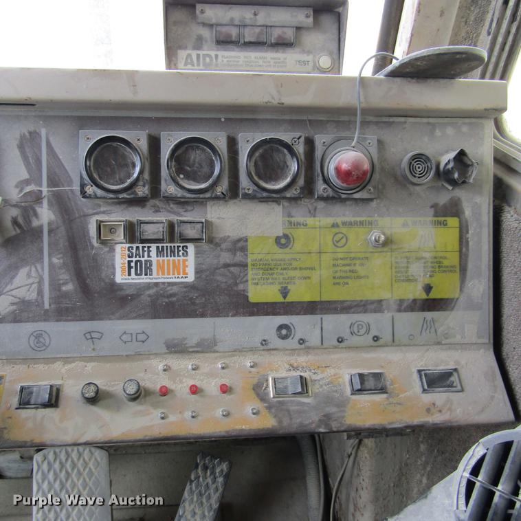 image for item DD2746 Komatsu 140M haul truck