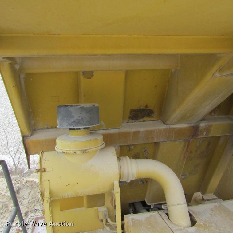 image for item DD2746 Komatsu 140M haul truck