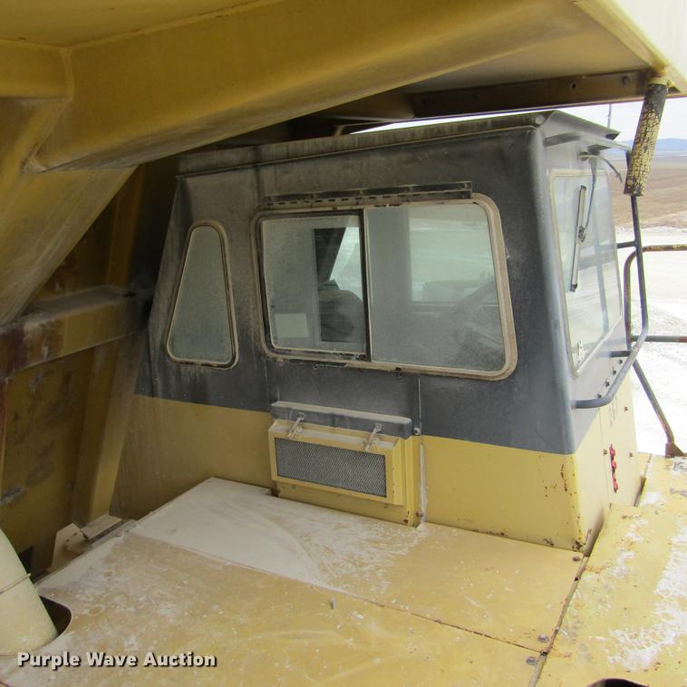 image for item DD2746 Komatsu 140M haul truck