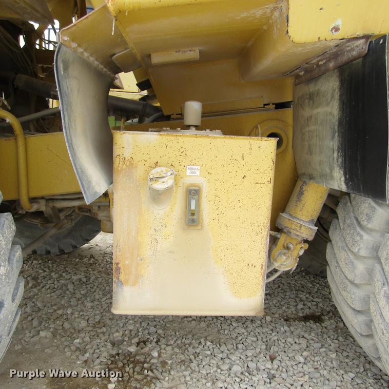 image for item DD2746 Komatsu 140M haul truck