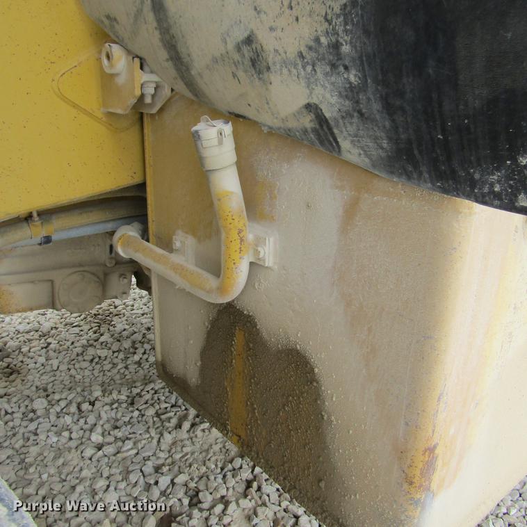 image for item DD2746 Komatsu 140M haul truck