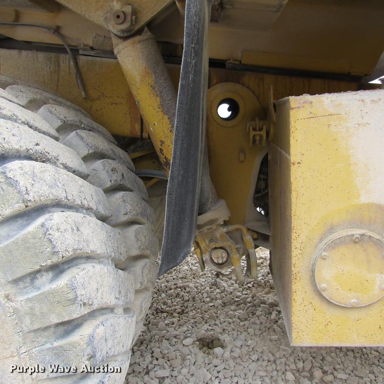 image for item DD2746 Komatsu 140M haul truck