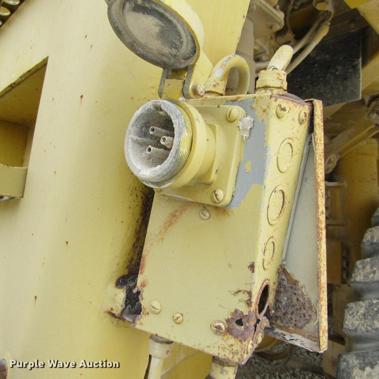 image for item DD2746 Komatsu 140M haul truck