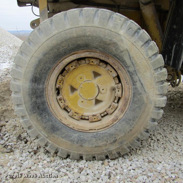 image for item DD2746 Komatsu 140M haul truck