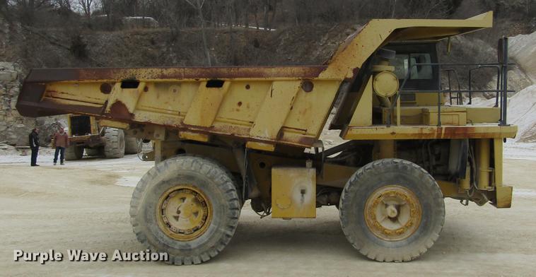 image for item DD2747 Komatsu 140M haul truck