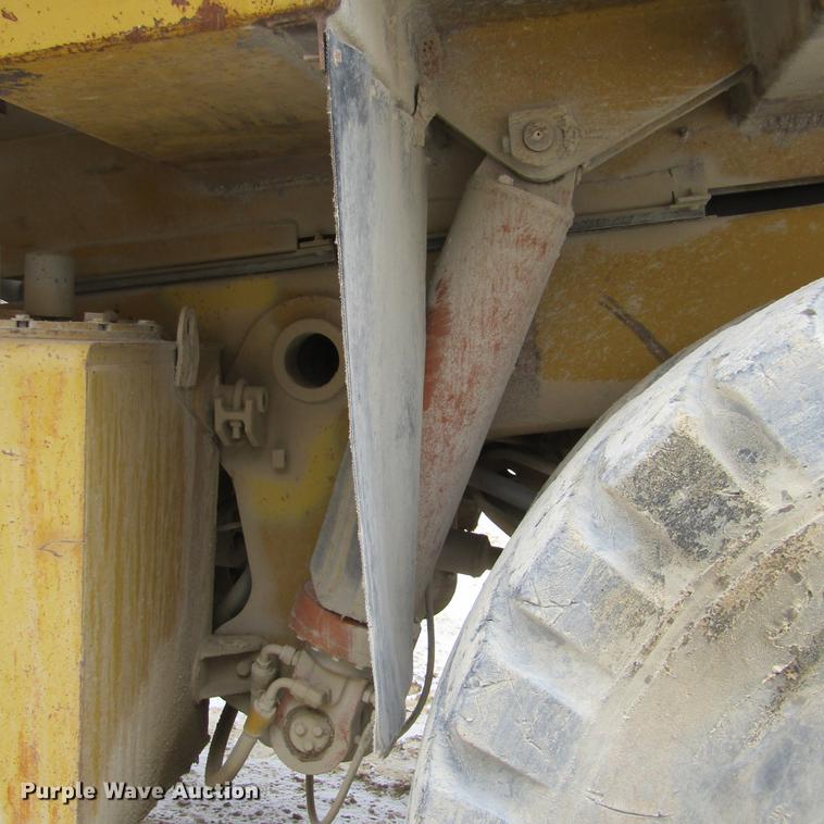 image for item DD2747 Komatsu 140M haul truck