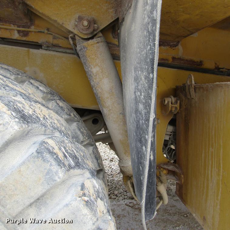 image for item DD2747 Komatsu 140M haul truck