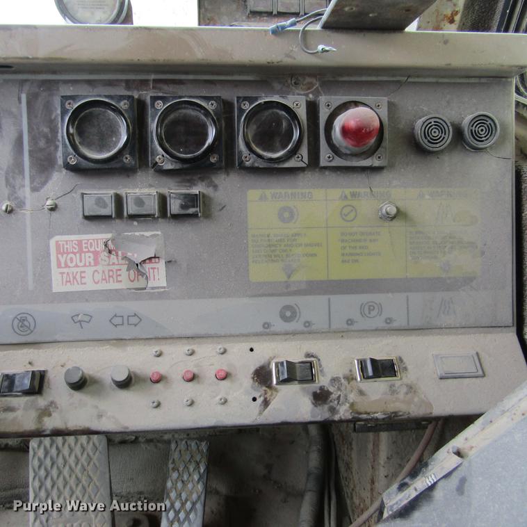 image for item DD2747 Komatsu 140M haul truck