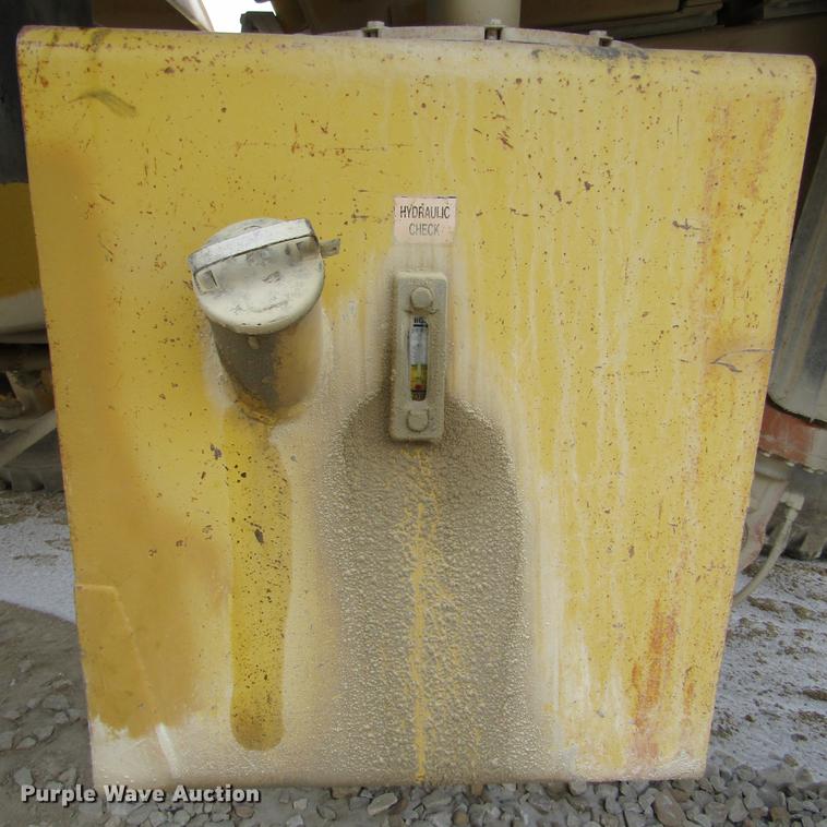 image for item DD2747 Komatsu 140M haul truck