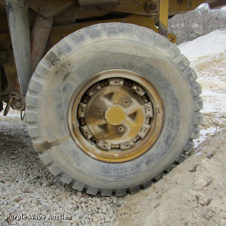 image for item DD2747 Komatsu 140M haul truck