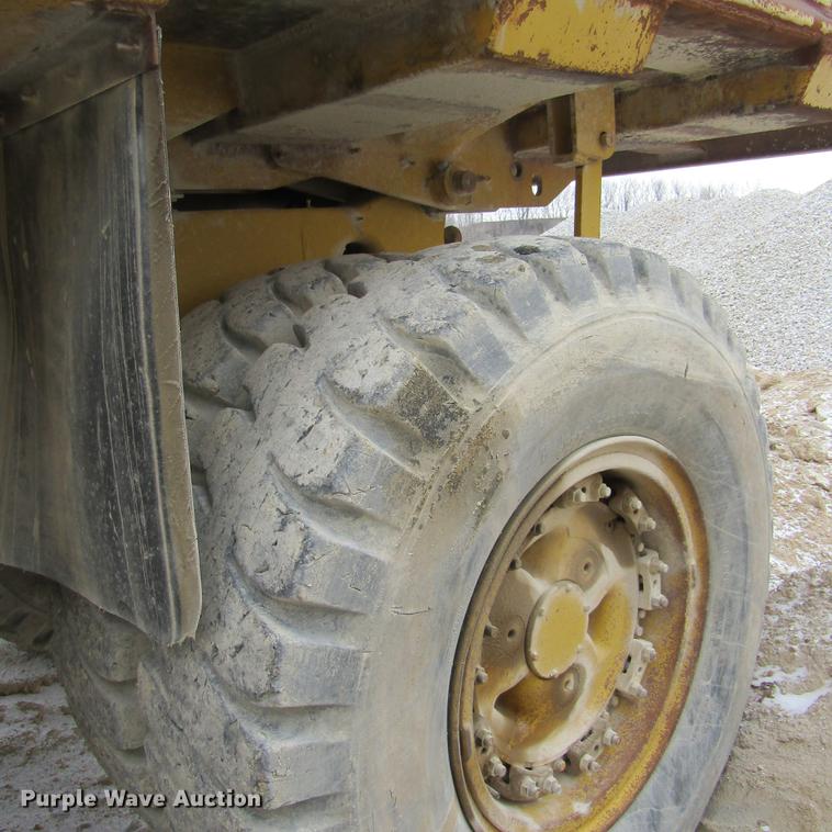 image for item DD2747 Komatsu 140M haul truck