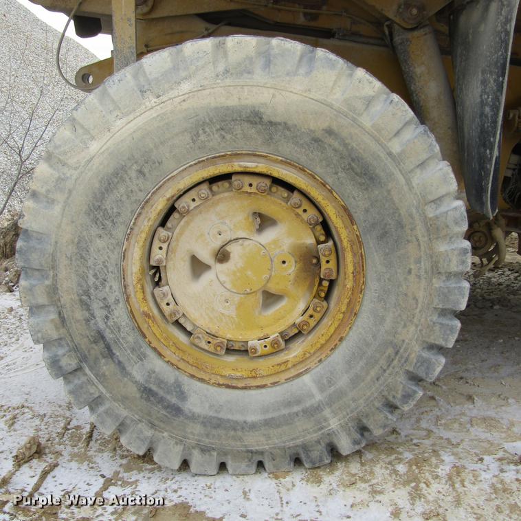 image for item DD2747 Komatsu 140M haul truck