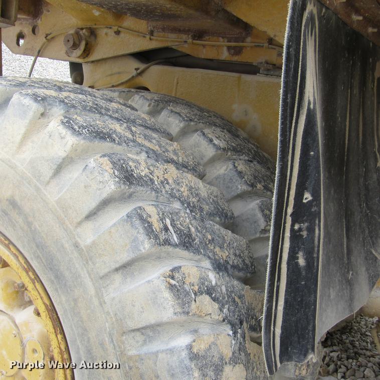 image for item DD2747 Komatsu 140M haul truck