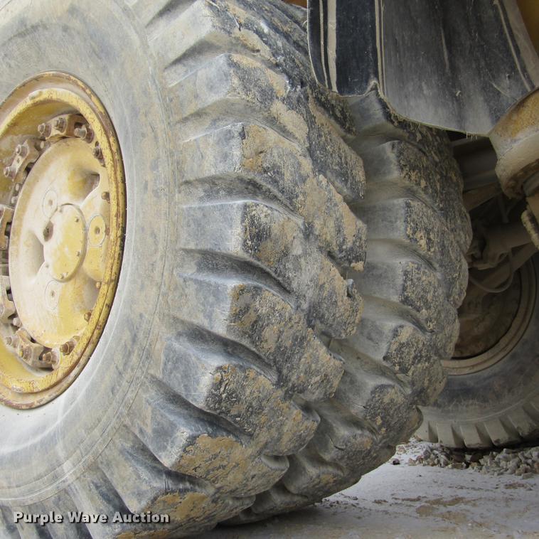 image for item DD2747 Komatsu 140M haul truck