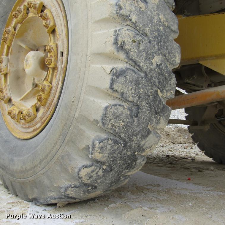 image for item DD2747 Komatsu 140M haul truck