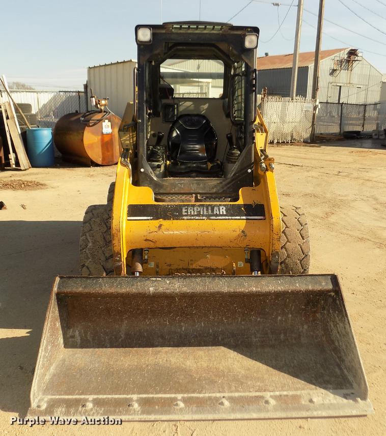 image for item DD2875 2003 Caterpillar 232 skid steer