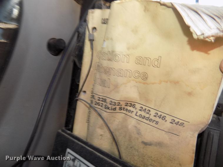 image for item DD2875 2003 Caterpillar 232 skid steer