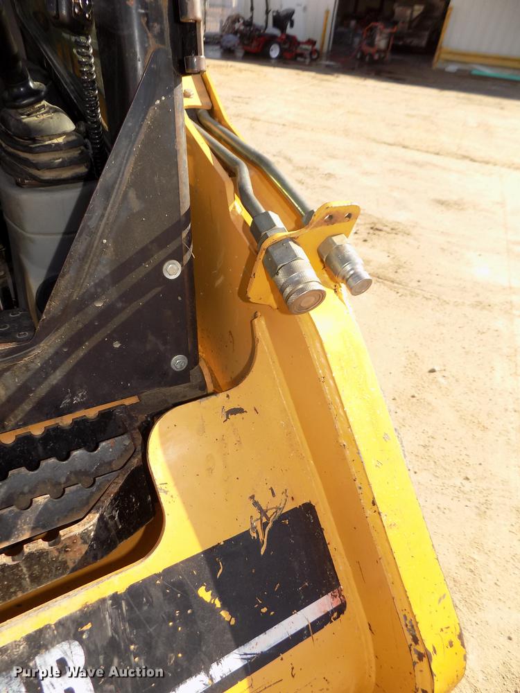 image for item DD2875 2003 Caterpillar 232 skid steer