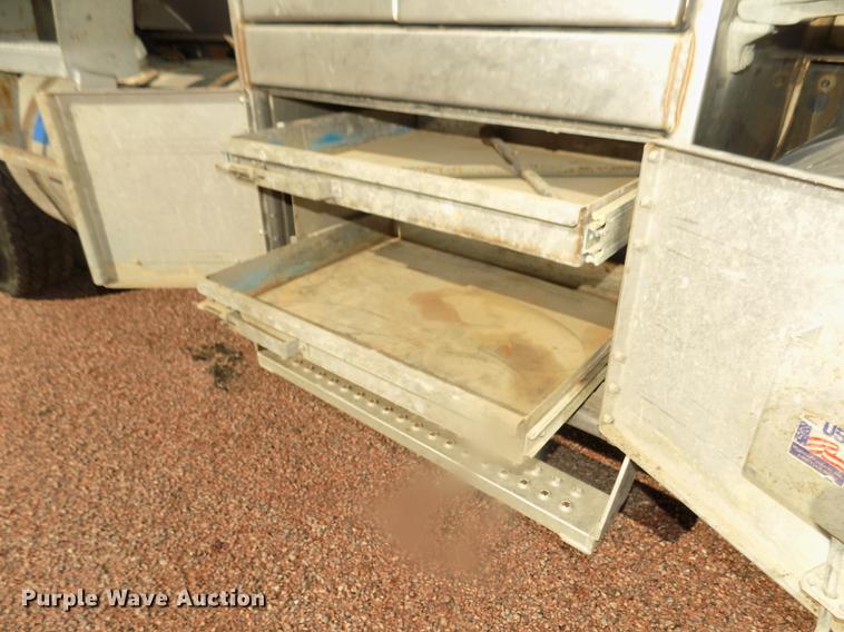 image for item DD2881 2004 GMC T7500 dump truck