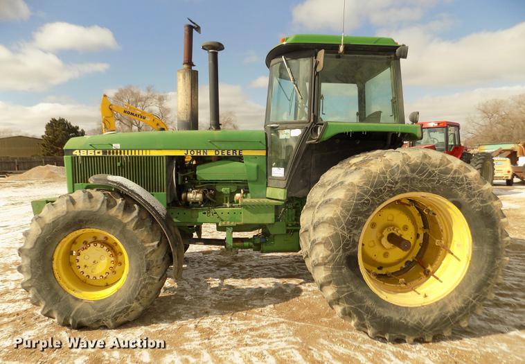 image for item DD2884 1983 John Deere 4850 MFWD tractor