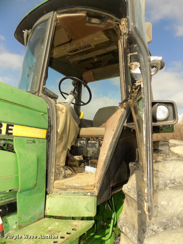 image for item DD2884 1983 John Deere 4850 MFWD tractor