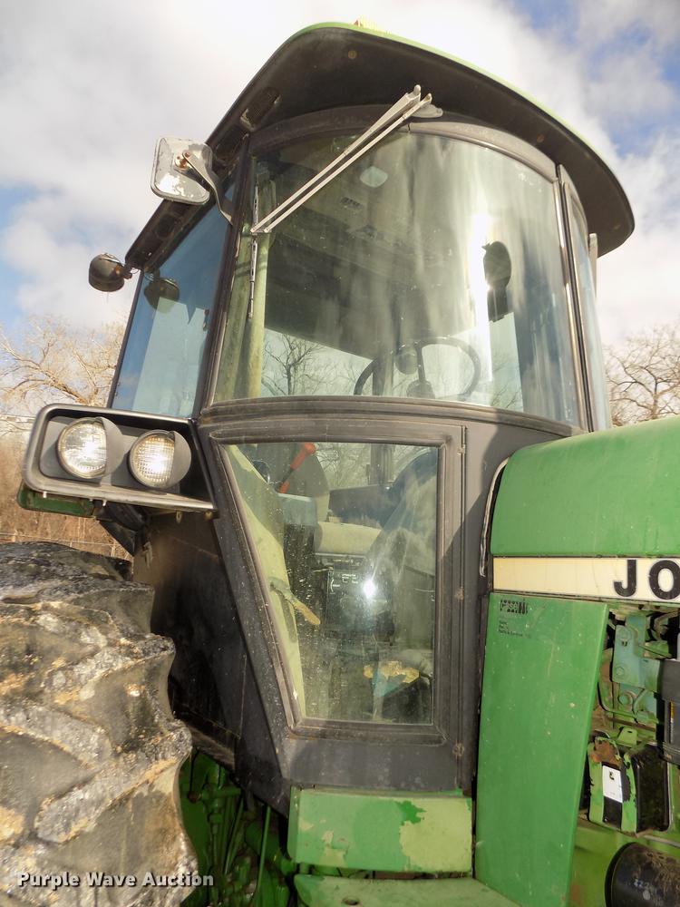 image for item DD2884 1983 John Deere 4850 MFWD tractor