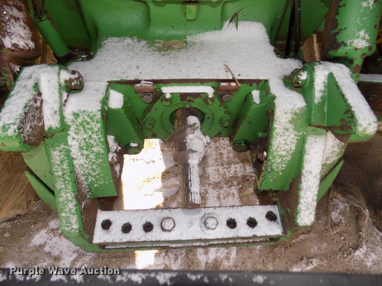 image for item DD2884 1983 John Deere 4850 MFWD tractor