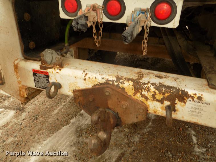 image for item DD2891 2006 International 7300 digger derrick truck