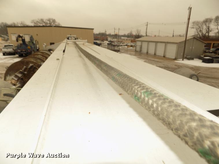 image for item DD2891 2006 International 7300 digger derrick truck