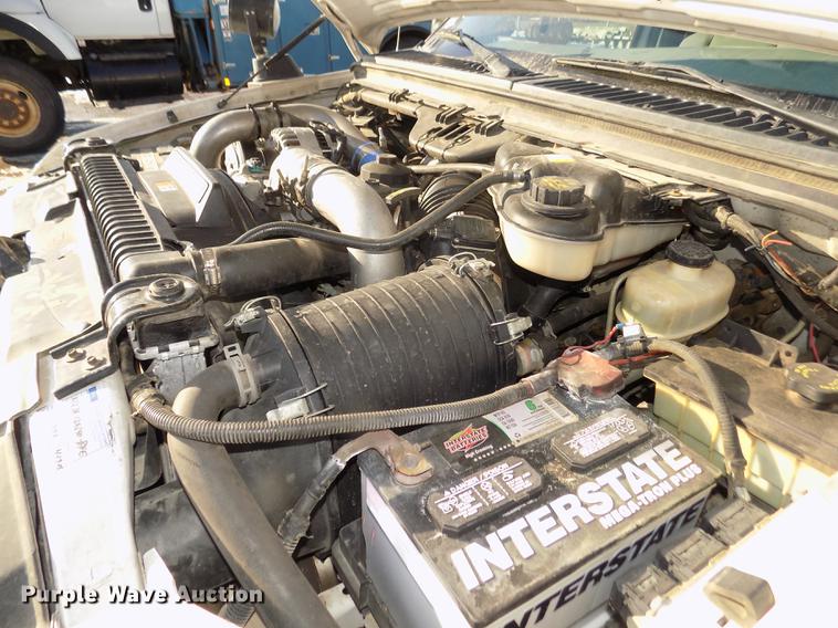 image for item DD2892 2004 Ford F550 Super Duty XL bucket truck