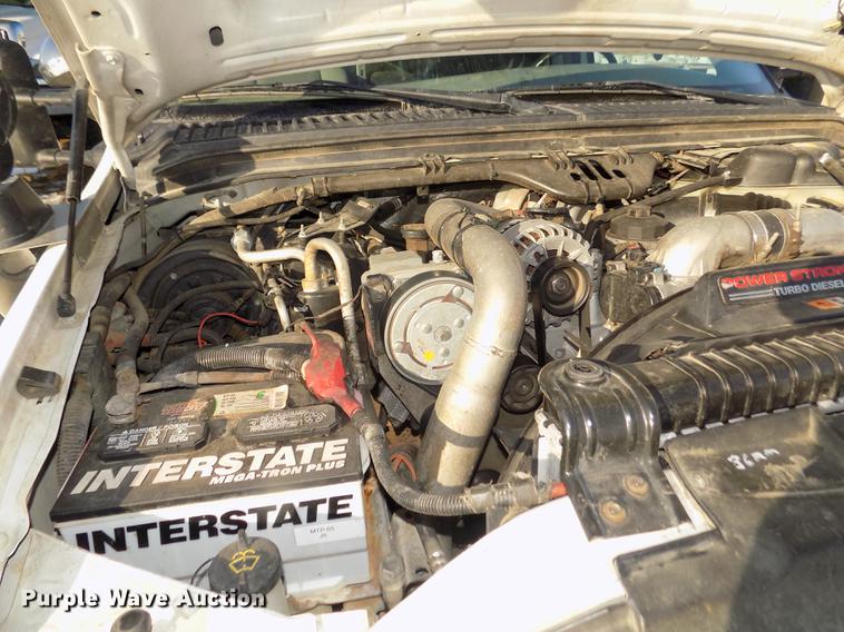 image for item DD2892 2004 Ford F550 Super Duty XL bucket truck