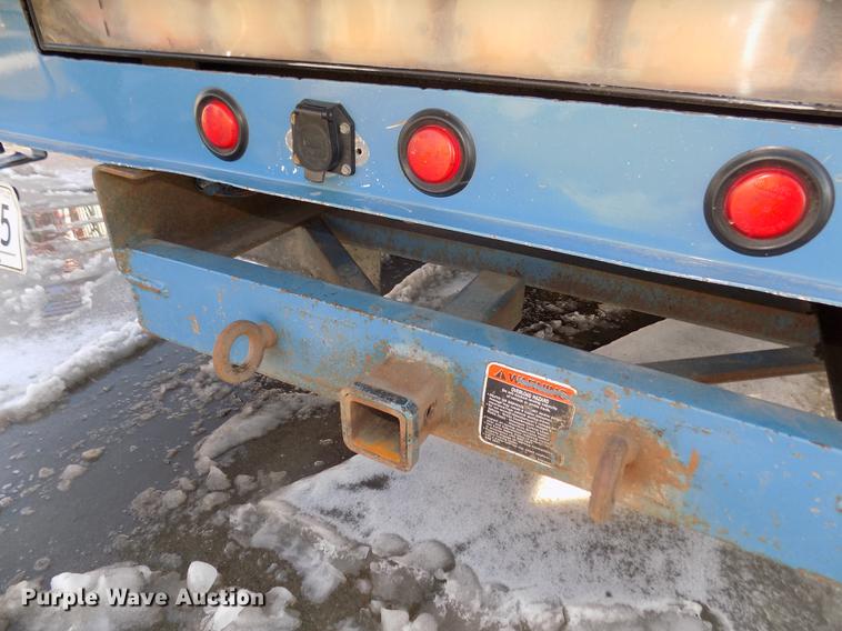 image for item DD2892 2004 Ford F550 Super Duty XL bucket truck