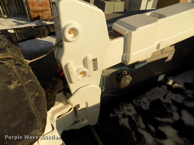 image for item DD2892 2004 Ford F550 Super Duty XL bucket truck