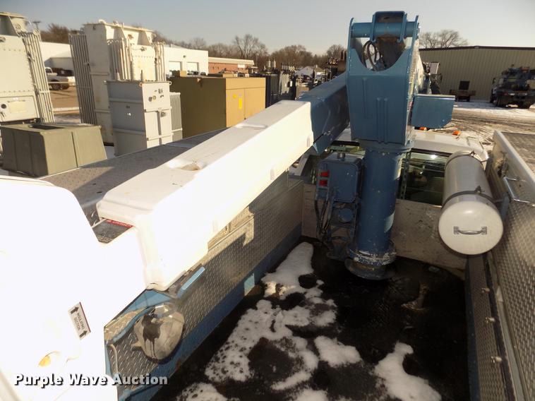 image for item DD2892 2004 Ford F550 Super Duty XL bucket truck