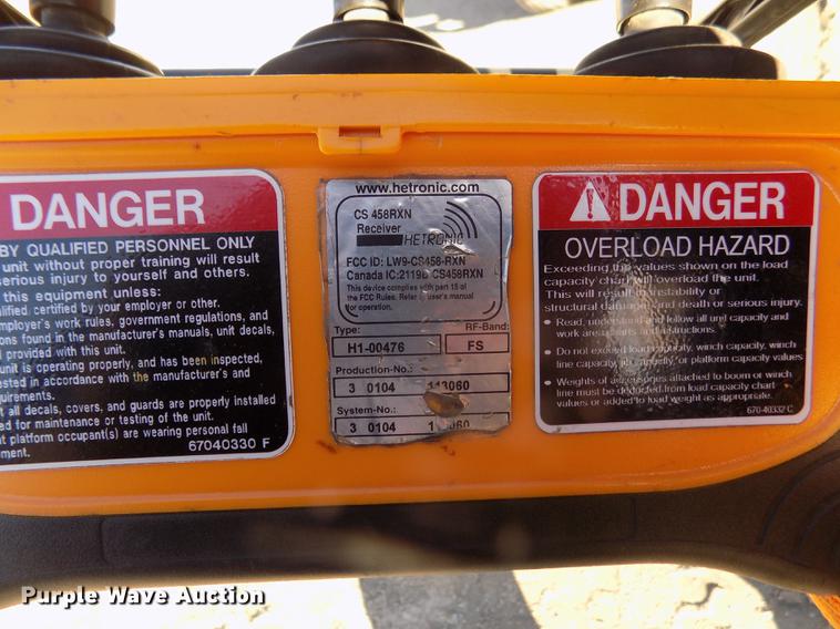 image for item DD2894 2004 International 7400 digger derrick truck