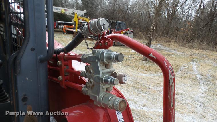 image for item DD9026 2014 Takeuchi TL10 skid steer