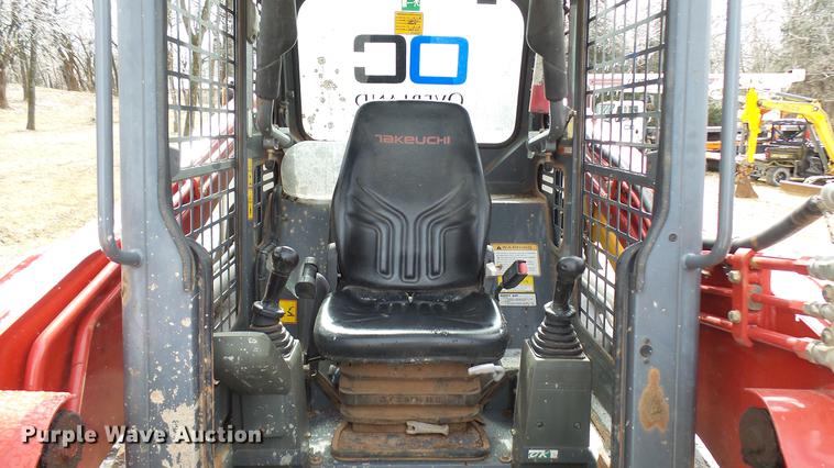 image for item DD9026 2014 Takeuchi TL10 skid steer
