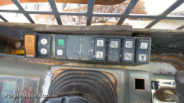 image for item DD9026 2014 Takeuchi TL10 skid steer