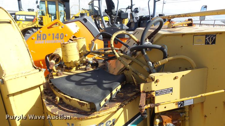 image for item DD9038 1993 Vermeer BC1250 chipper