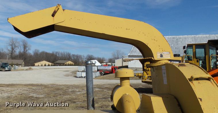 image for item DD9038 1993 Vermeer BC1250 chipper