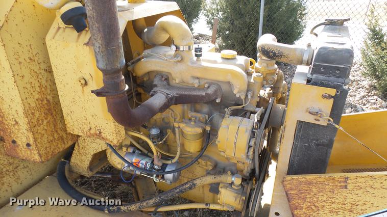 image for item DD9038 1993 Vermeer BC1250 chipper
