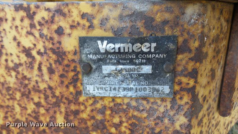 image for item DD9038 1993 Vermeer BC1250 chipper