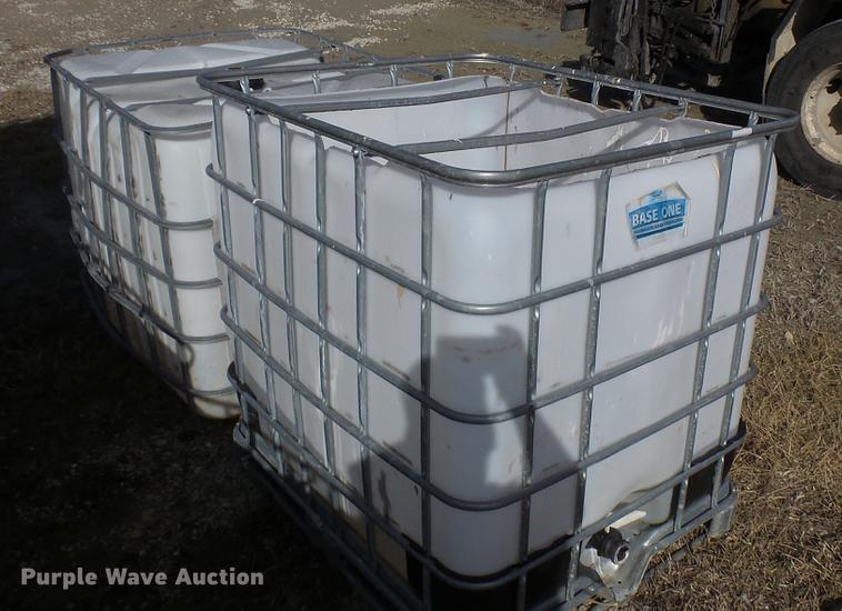 image for item DD9039 (20) 275 gallon totes