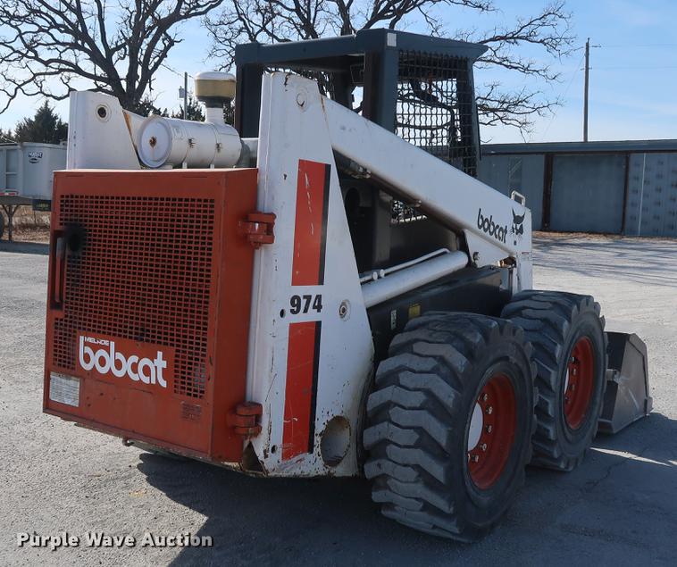 image for item DD9564 1977 Bobcat 974 skid steer