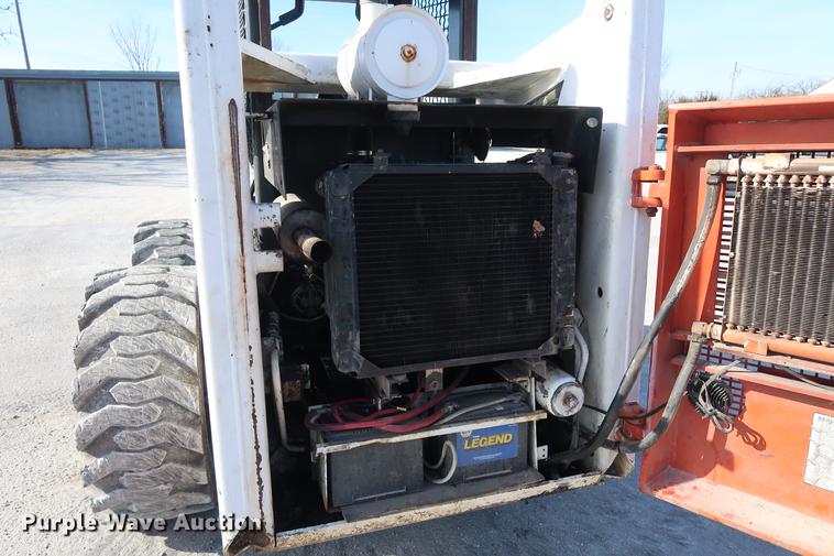 image for item DD9564 1977 Bobcat 974 skid steer