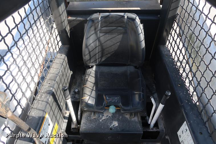 image for item DD9564 1977 Bobcat 974 skid steer