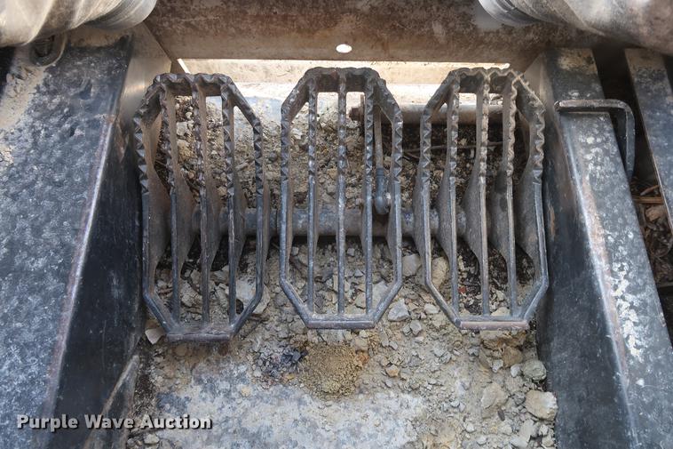 image for item DD9564 1977 Bobcat 974 skid steer